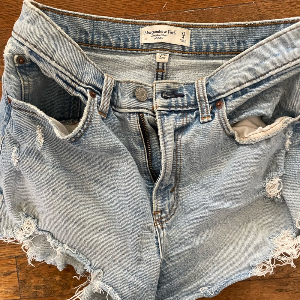 Curvy shorts.